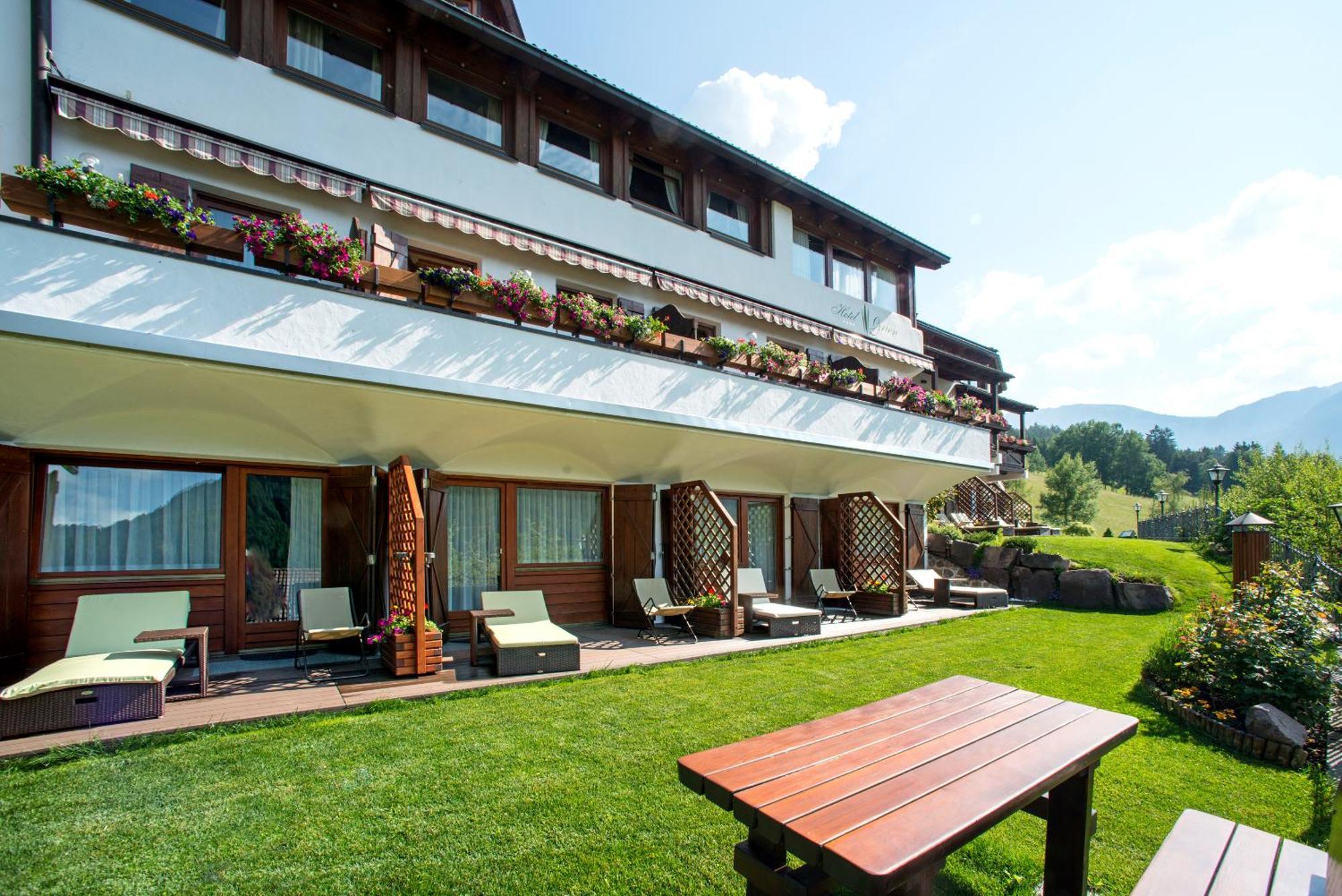 Hotel Grien Ортизей Екстериор снимка