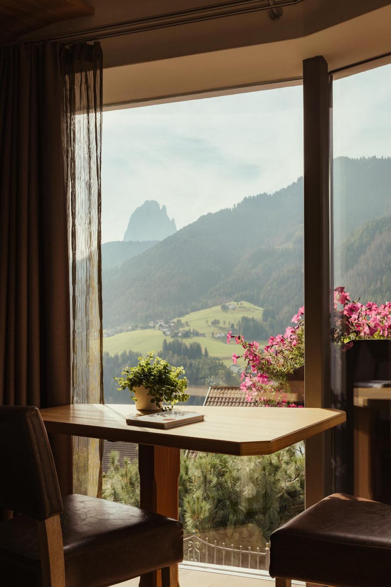 Hotel Grien Ортизей Екстериор снимка