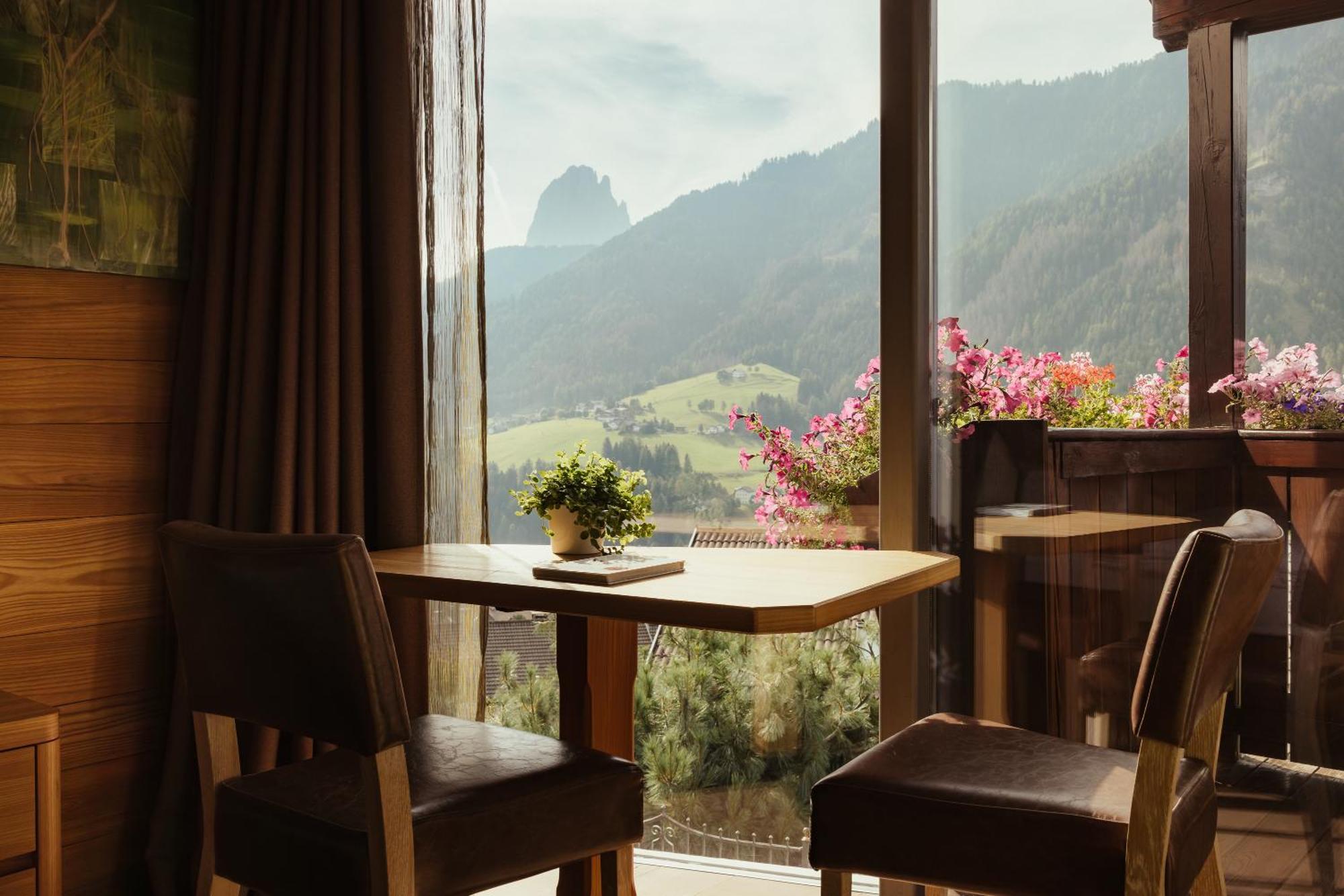 Hotel Grien Ортизей Екстериор снимка